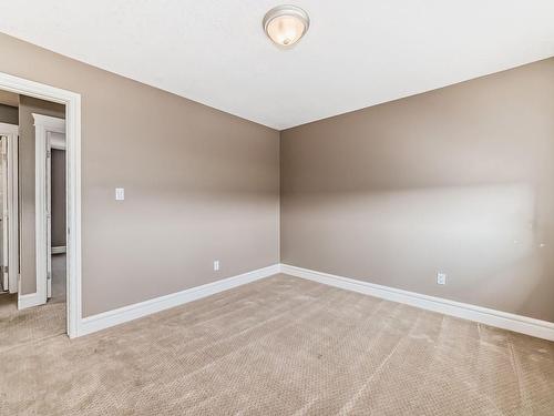 12722 127 Avenue Nw, Edmonton, AB - Indoor Photo Showing Other Room