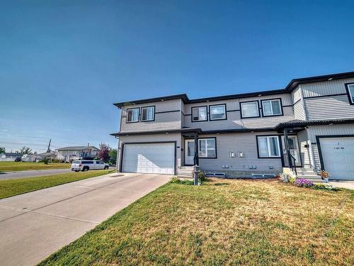 12722 127 Avenue Nw, Edmonton, AB - Outdoor With Facade