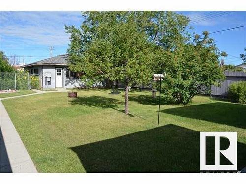 5222 47 St, Barrhead, AB 