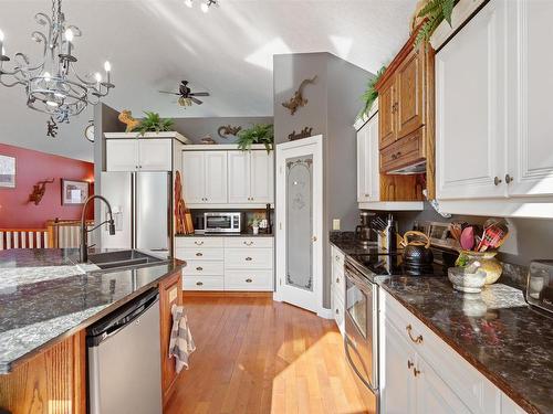 14 65308 Rge Rd 432, Rural Bonnyville M.D., AB - Indoor Photo Showing Kitchen With Double Sink With Upgraded Kitchen