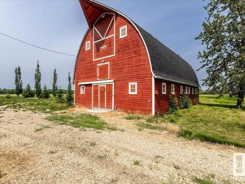 1316 Hwy 622, Rural Leduc County, AB 