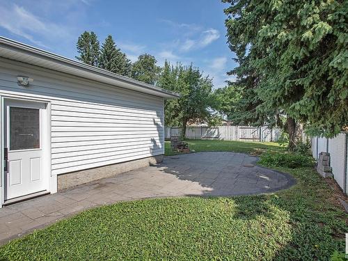 5 Robin St, Sherwood Park, AB 