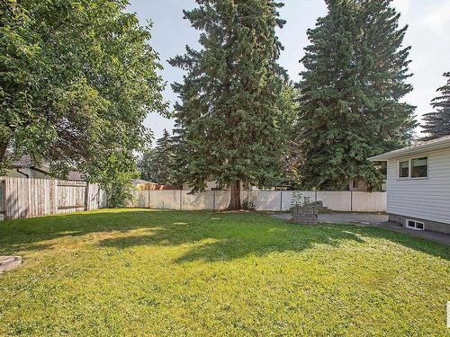 5 Robin St, Sherwood Park, AB 