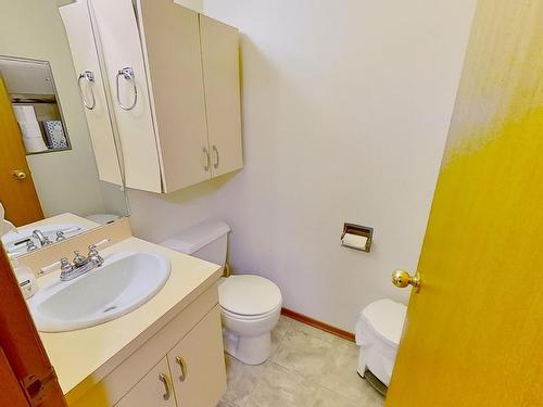 165016 Township Road 534, Rural Lamont County, AB - Indoor Photo Showing Bathroom