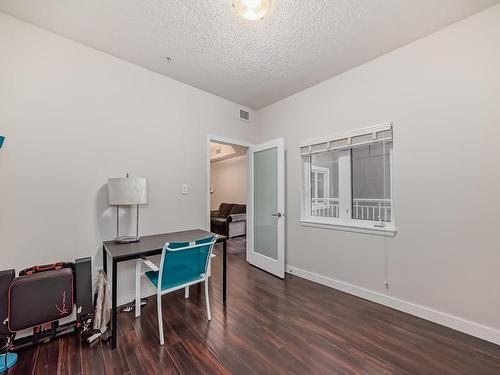 117 10333 112 Street, Edmonton, AB - Indoor