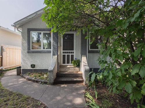 12034 62 St Nw, Edmonton, AB 