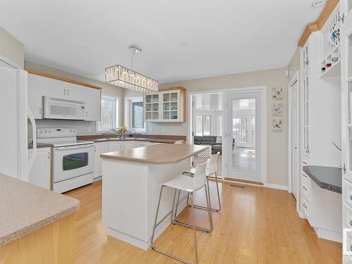 62221 Rge Rd 424, Rural Bonnyville M.D., AB - Indoor Photo Showing Kitchen