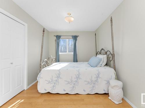 62221 Rge Rd 424, Rural Bonnyville M.D., AB - Indoor Photo Showing Bedroom