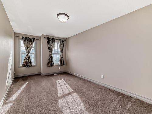 3342 18A Avenue, Edmonton, AB - Indoor Photo Showing Other Room