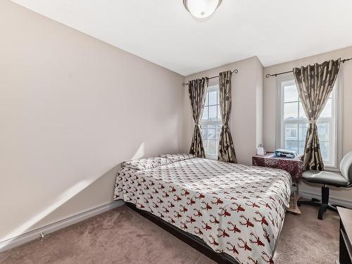 3342 18A Avenue, Edmonton, AB - Indoor Photo Showing Bedroom