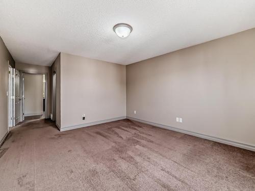 3342 18A Avenue, Edmonton, AB - Indoor Photo Showing Other Room