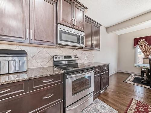 3342 18A Avenue, Edmonton, AB - Indoor Photo Showing Kitchen