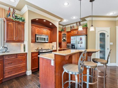 1924 121 Street Sw, Edmonton, AB - Indoor Photo Showing Kitchen With Upgraded Kitchen