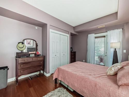 313 9739 92 Street, Edmonton, AB - Indoor Photo Showing Bedroom