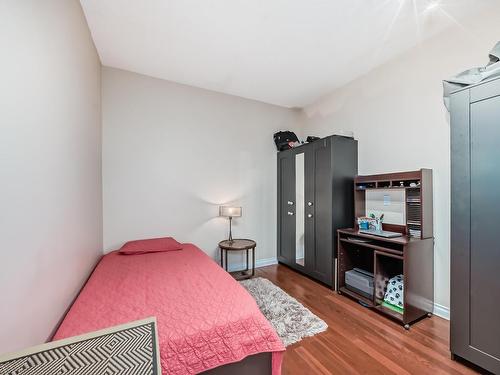 313 9739 92 Street, Edmonton, AB - Indoor Photo Showing Bedroom