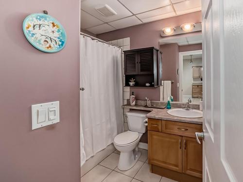 313 9739 92 Street, Edmonton, AB - Indoor Photo Showing Bathroom