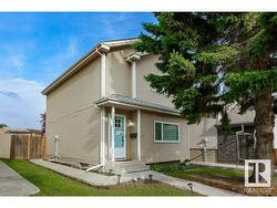 4214 38 ST NW NW  Edmonton, AB T6L 4K4