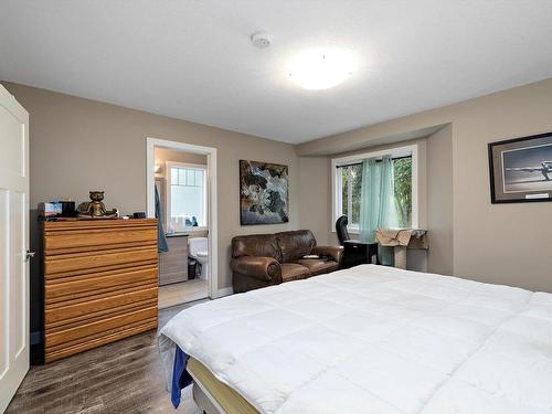 1-5910 121 Avenue, Edmonton, AB - Indoor Photo Showing Bedroom