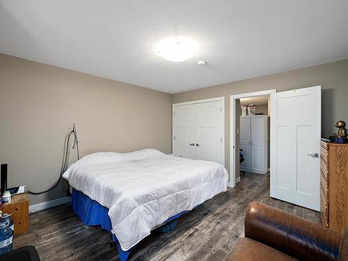 1-5910 121 Avenue, Edmonton, AB - Indoor Photo Showing Bedroom