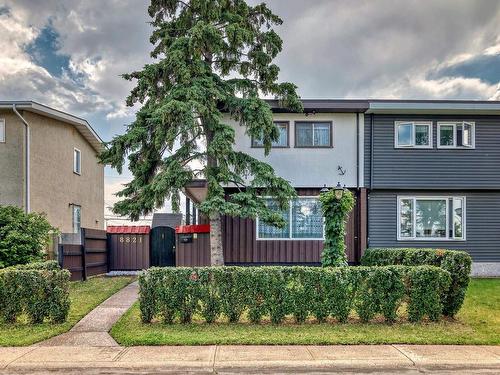 8821 137 Avenue Nw, Edmonton, AB - Outdoor