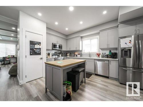 11231 102 St Nw, Edmonton, AB 