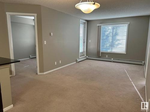 Edmonton, AB - Indoor Photo Showing Other Room