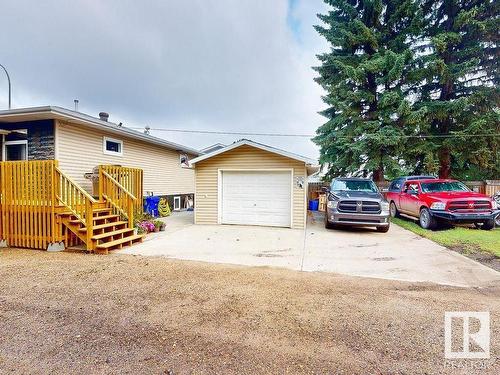 4601 48 St, Bruderheim, AB 