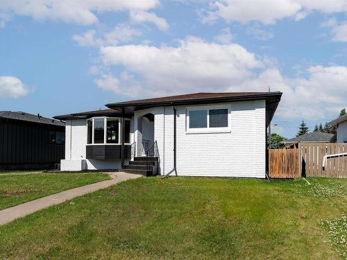 9216 72 St Nw, Edmonton, AB 