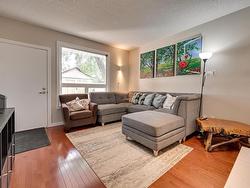 #14 1904 48 ST NW NW  Edmonton, AB T6L 5H3