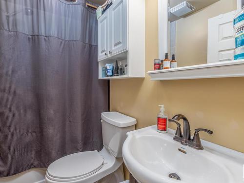 11322 51 Street, Edmonton, AB - Indoor Photo Showing Bathroom