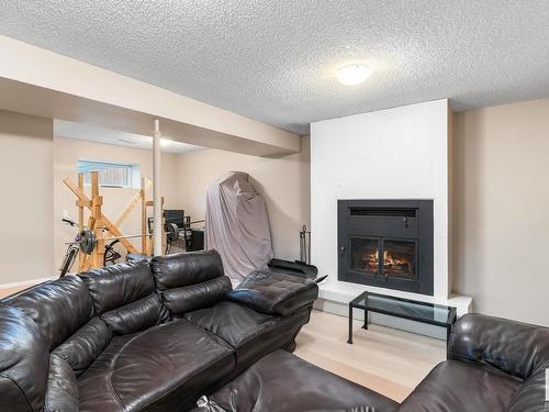 11022 157 St Nw, Edmonton, AB 