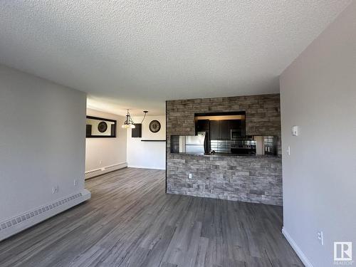 446 10636 120 Street, Edmonton, AB - Indoor