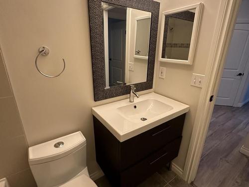 446 10636 120 Street, Edmonton, AB - Indoor Photo Showing Bathroom