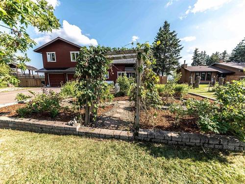 102 Parkins Av, Rural Lac Ste. Anne County, AB 