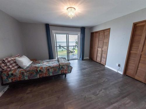 102 Parkins Avenue, Rural Lac Ste. Anne County, AB - Indoor Photo Showing Bedroom