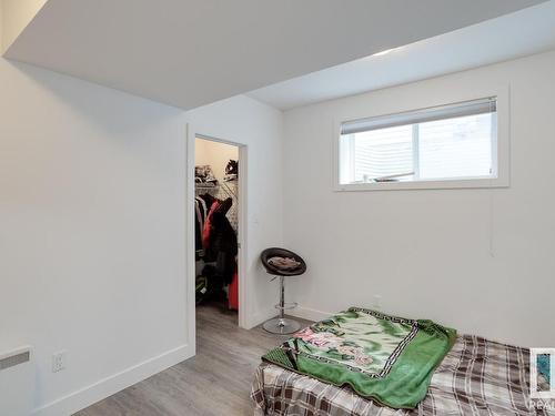 8716 150 Street, Edmonton, AB - Indoor