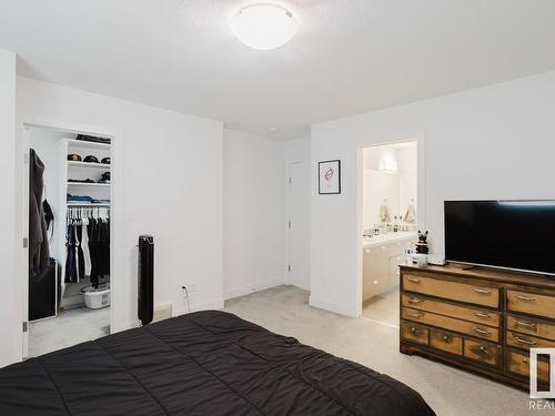 8720 150 Street, Edmonton, AB - Indoor Photo Showing Bedroom