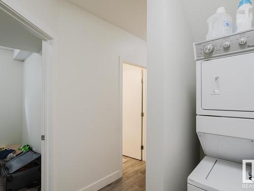 8720 150 Street, Edmonton, AB - Indoor Photo Showing Laundry Room