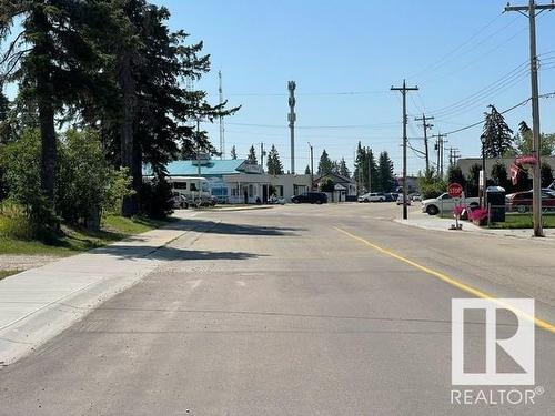 4623 50 Ave, Rural Lac Ste. Anne County, AB 