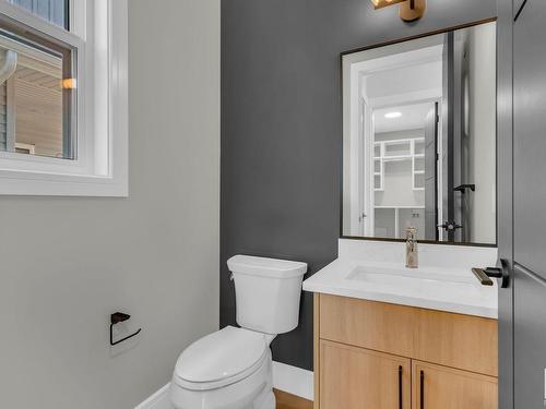 9843 223 Street, Edmonton, AB - Indoor Photo Showing Bathroom