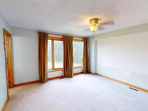 51 53026 Hghway 31, Rural Parkland County, AB - Indoor Photo Showing Other Room