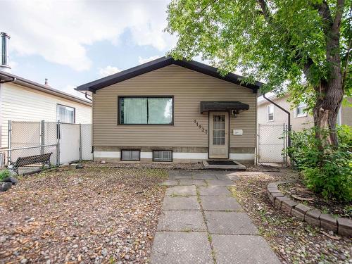 11937 67 St Nw, Edmonton, AB 