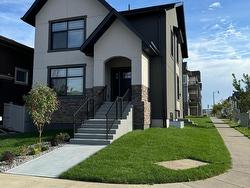 6923 JOHNNIE CAINE WY NW  Edmonton, AB T5E 6W4