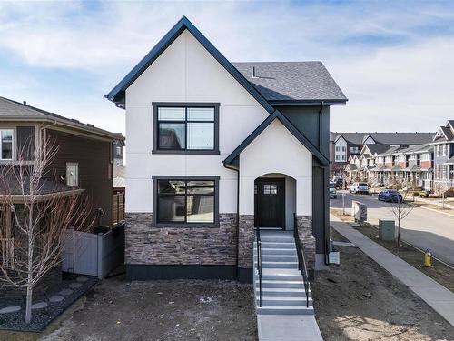 6923 Johnnie Caine Wy Nw, Edmonton, AB 