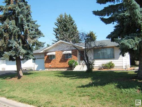 5302 47 Avenue, Vegreville, AB - Outdoor With Facade