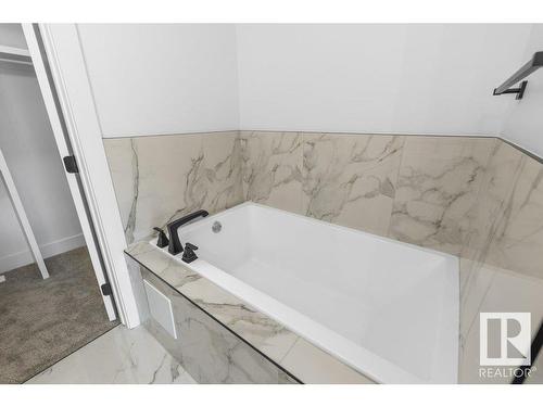 81 Silverstone Drive, Stony Plain, AB - Indoor Photo Showing Bathroom