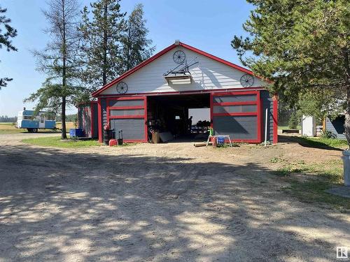 3029 Hwy 39, Rural Leduc County, AB 