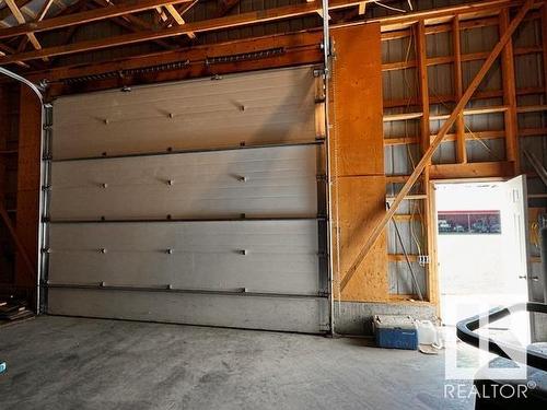 60428 Rge Rd 51, Rural Barrhead County, AB - Indoor Photo Showing Garage