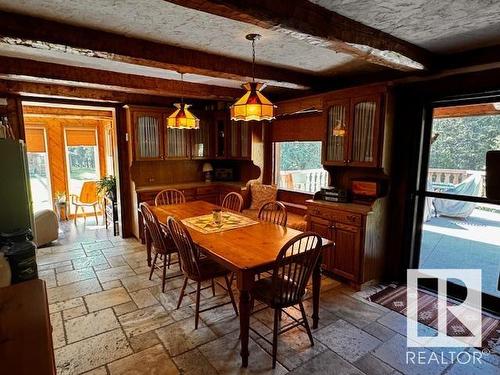 60428 Rge Rd 51, Rural Barrhead County, AB - Indoor Photo Showing Dining Room