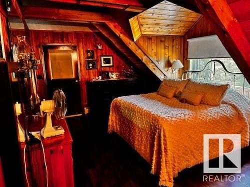 60428 Rge Rd 51, Rural Barrhead County, AB - Indoor Photo Showing Bedroom